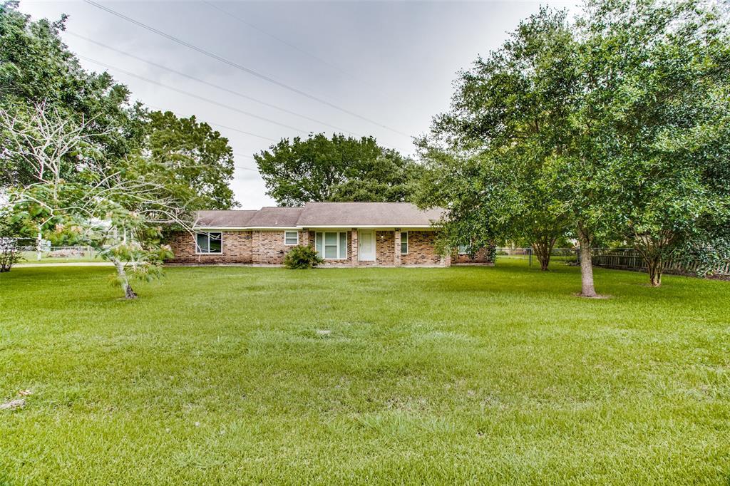 Property Photo: 3078 County Road 187 TX 77511