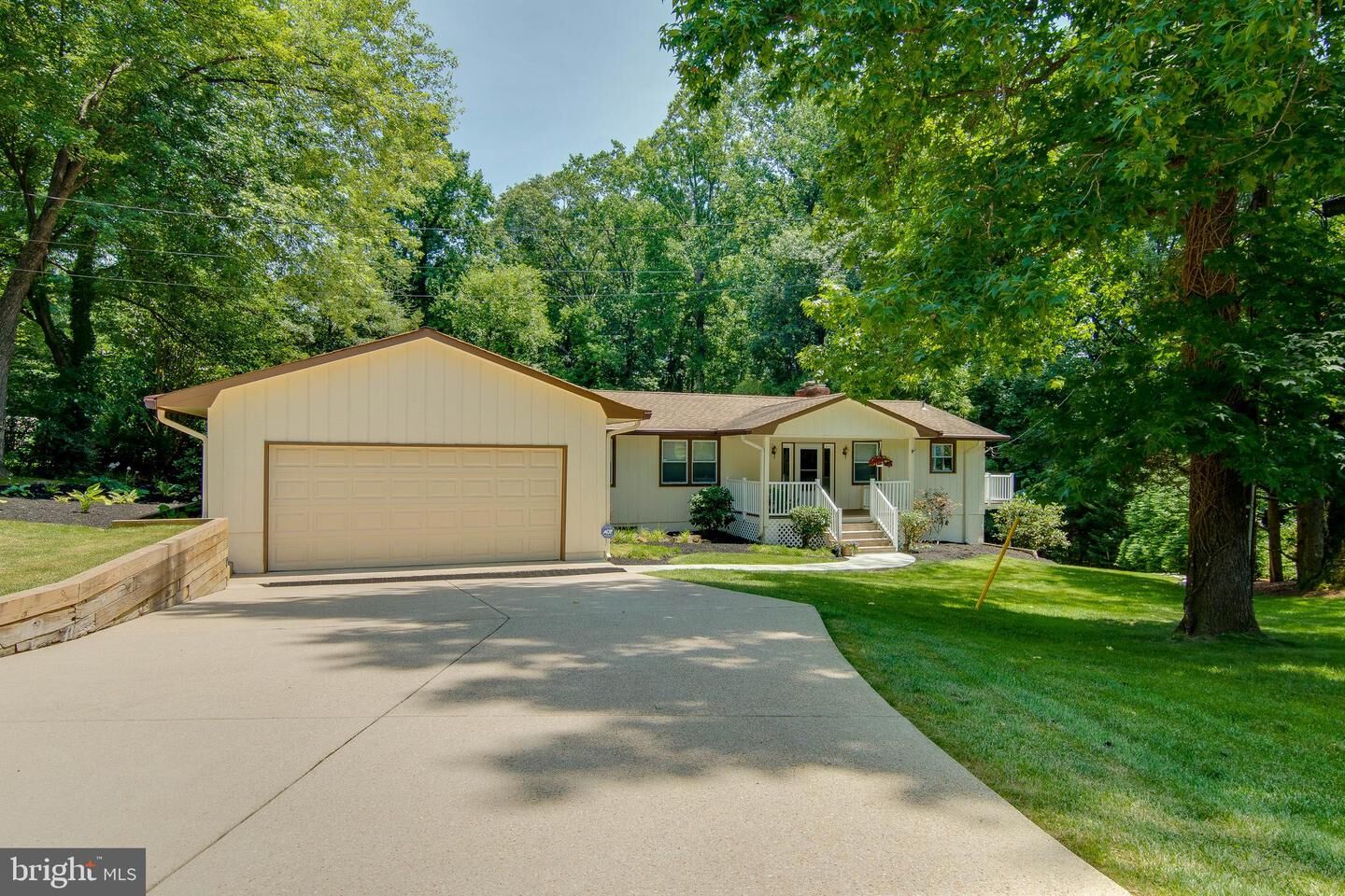 Property Photo: 22 Carvel Circle MD 21037