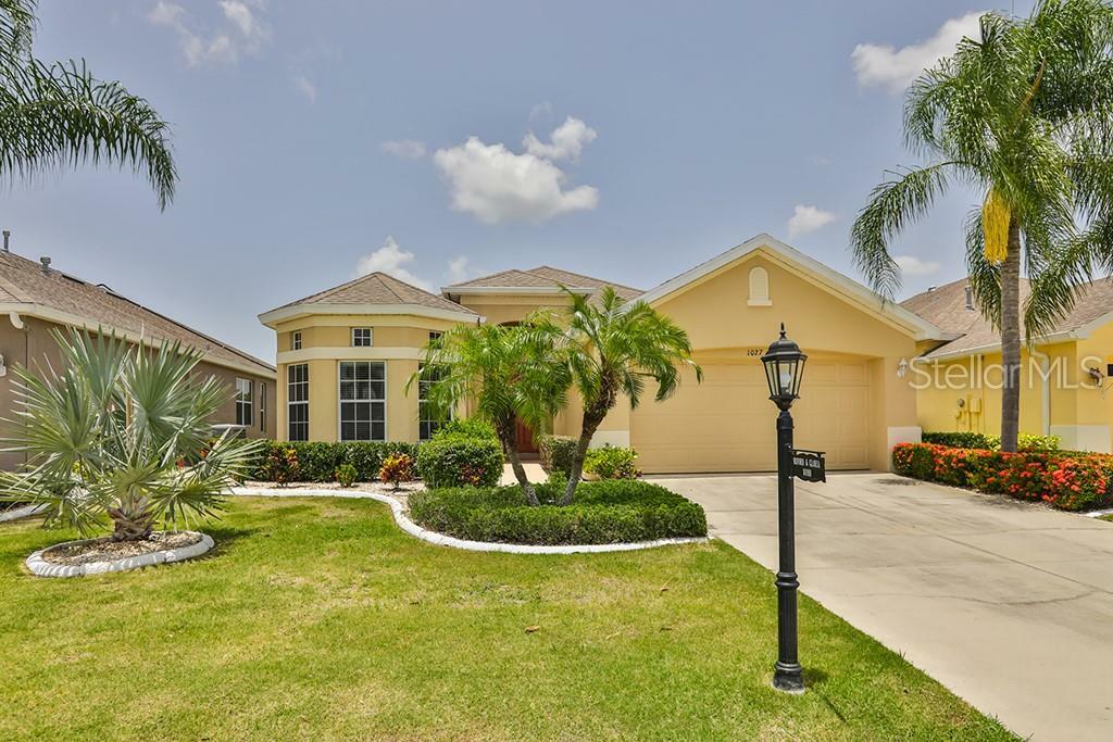 Property Photo:  1027 Emerald Dunes Drive  FL 33573 