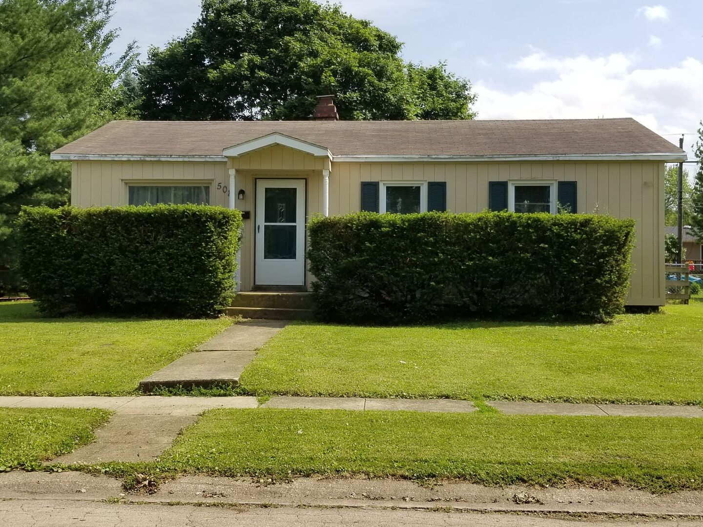 Property Photo:  508 Spring Avenue  IL 60115 