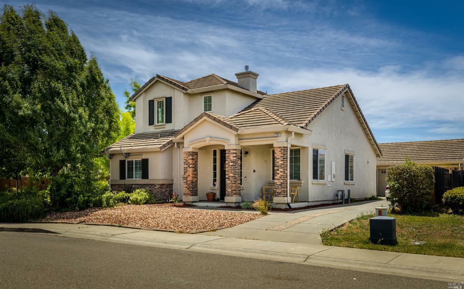 Property Photo:  1702 Altus Lane  CA 94585 