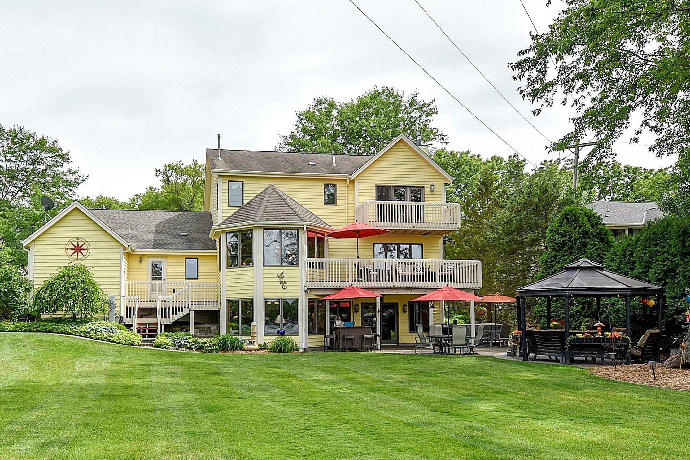 Property Photo:  N48w34040 Road O  WI 53058 