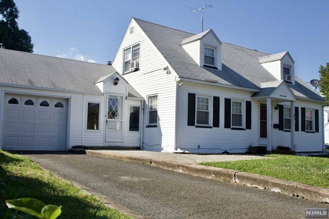 Property Photo:  72 Oxford Street  NJ 07508 