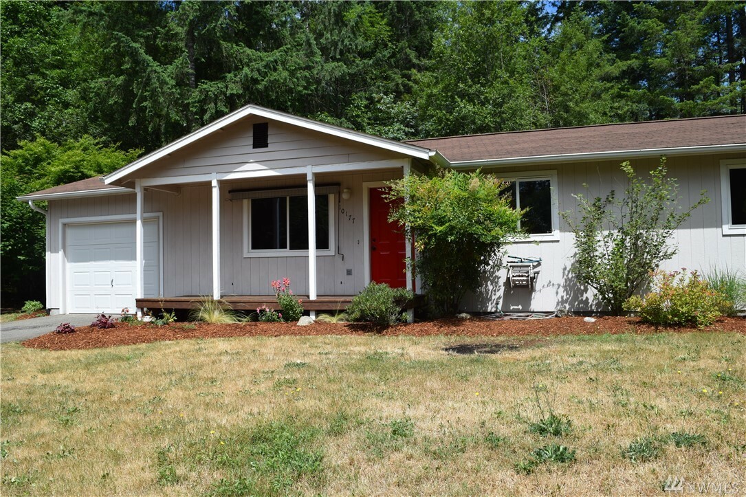 Property Photo:  10177 E Horizon Lane SE  WA 98367 