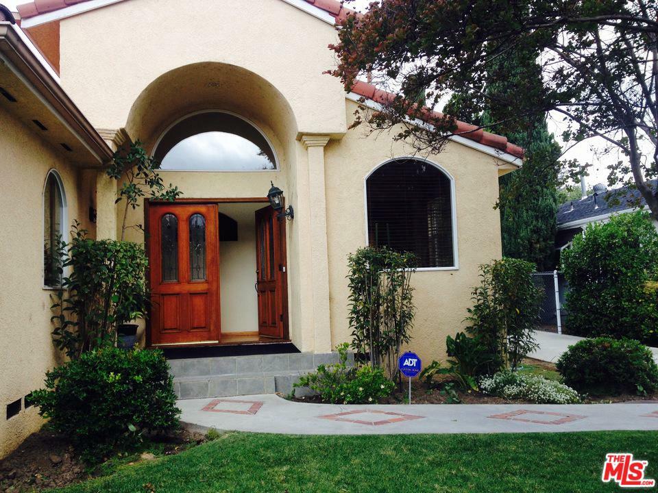 Property Photo:  4655 Columbus Ave  CA 91403 