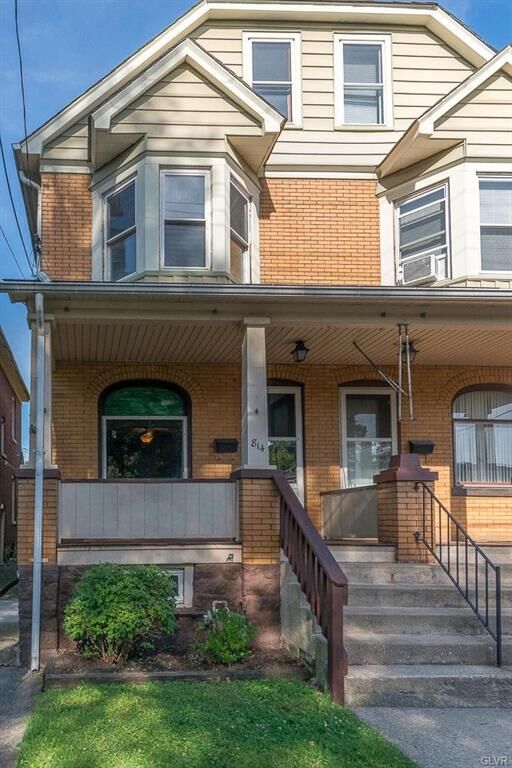 Property Photo:  814 Reynolds Street  PA 18042 