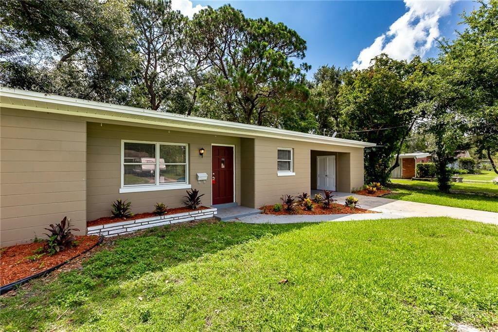 Property Photo:  1303 N Palm Drive  FL 33563 