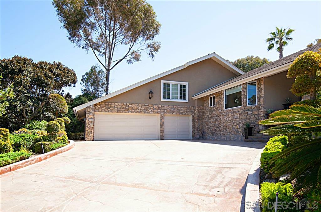 Property Photo:  7826 Bellakaren Place  CA 92037 