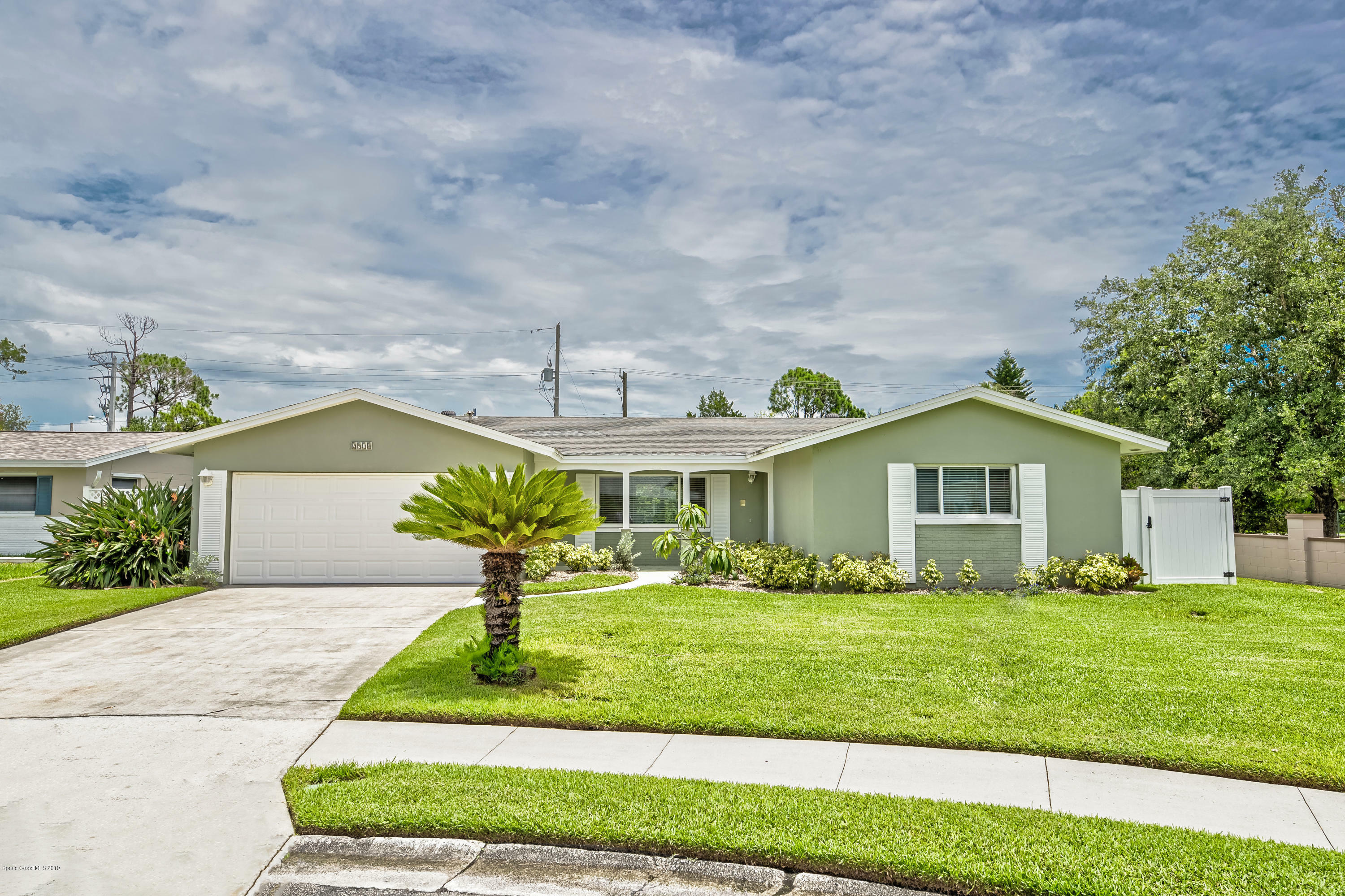 Property Photo:  2918 Colchester Road  FL 32926 