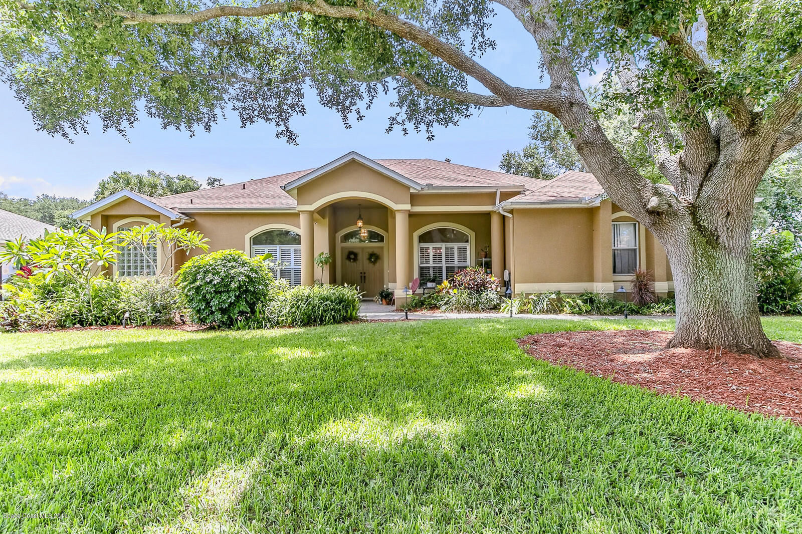 Property Photo: 1205 Mercedes Drive FL 32952