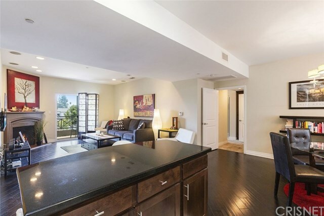 Property Photo:  4424 Whitsett Avenue 205  CA 91604 