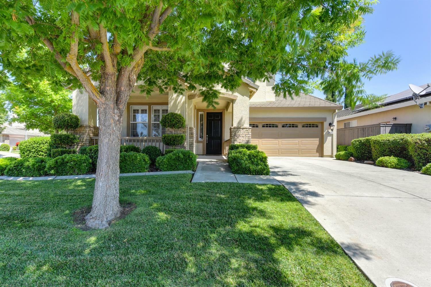 Property Photo:  2421 Lark Sparrow Way  CA 95757 