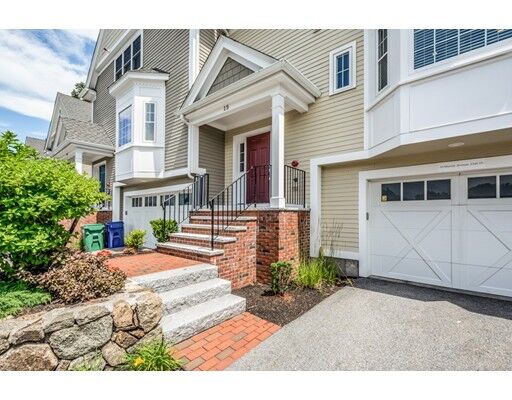 Property Photo: 10 Murray Ave 15 MA 01803