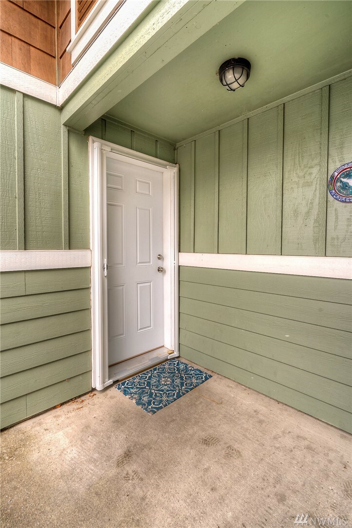Property Photo: 1722 E Pioneer Ave 10 WA 98372