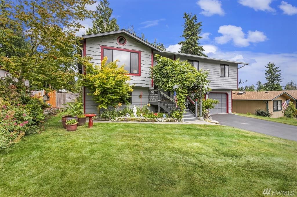 Property Photo: 7201 E Fillmore St WA 98366