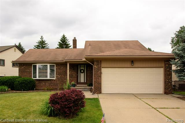 Property Photo: 1825 Lakewood Drive MI 48083