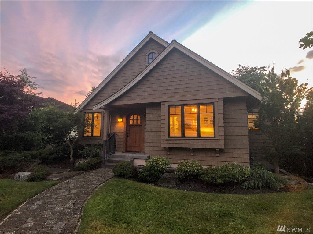 Property Photo:  5937 37th Ave SW  WA 98126 