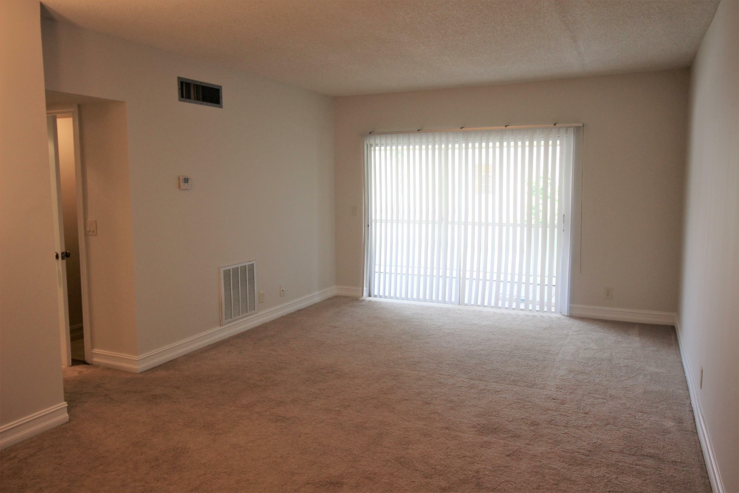 Property Photo:  622 NW 13th Street 28  FL 33486 