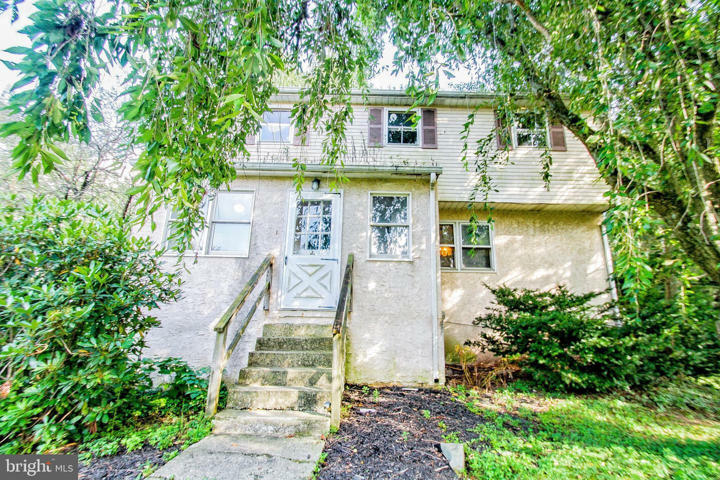 Property Photo:  92 Neiffer Road  PA 19468 