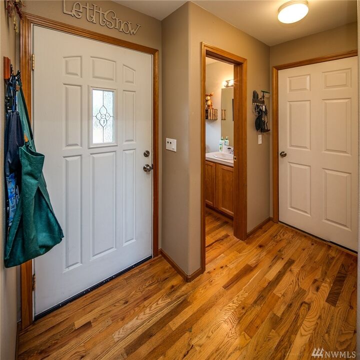 Property Photo: 4721 Bedford Ave WA 98226