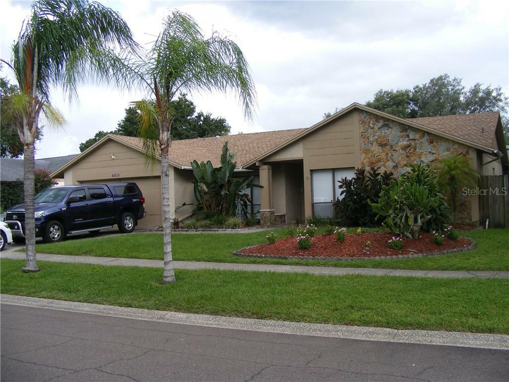 Property Photo:  4019 Paddlewheel Drive  FL 33511 