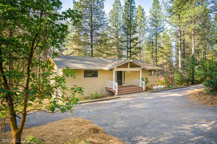 11566 Forest View Drive  Nevada City CA 95959 photo