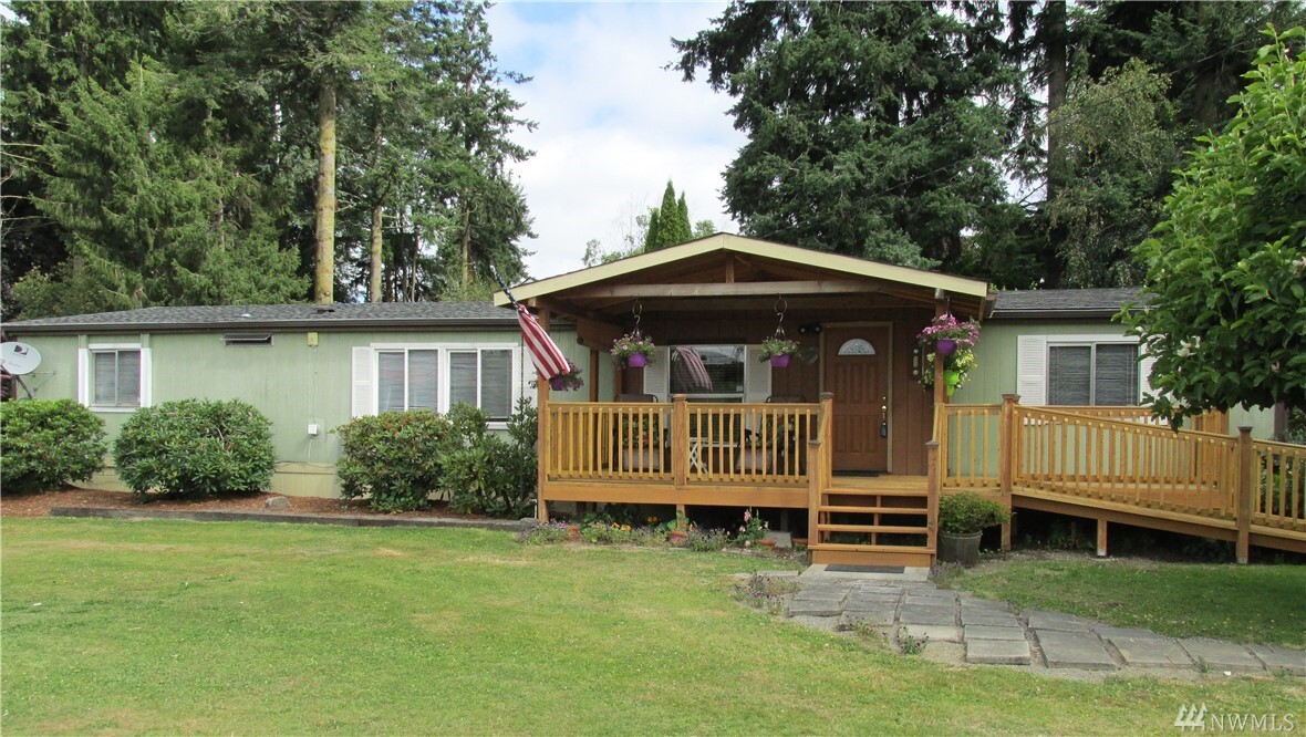 Property Photo: 8966 Avon Allen Rd WA 98233