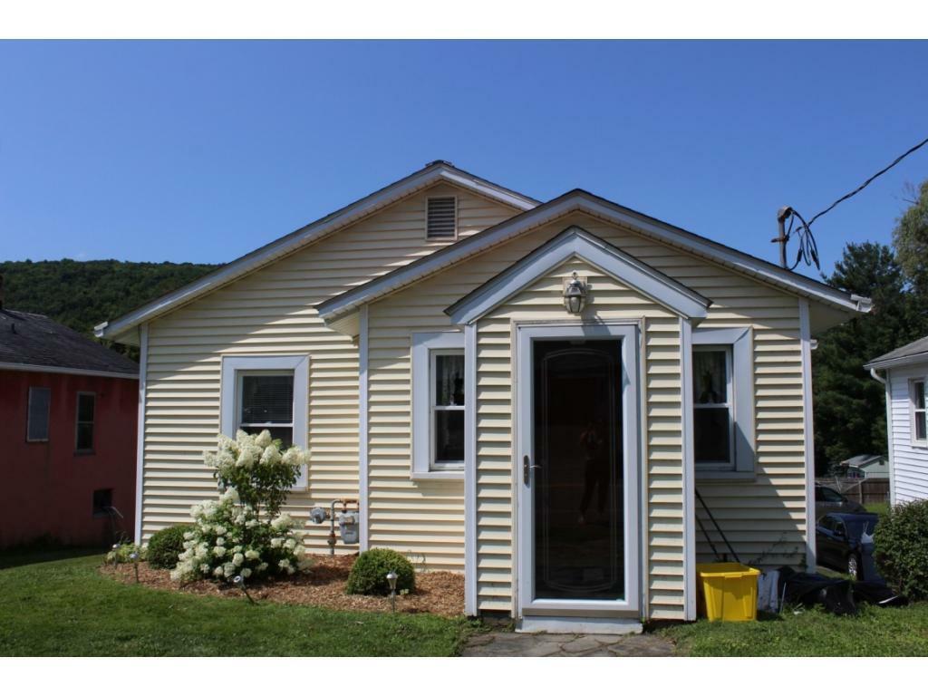 Property Photo:  92 Burr Avenue  NY 13903 