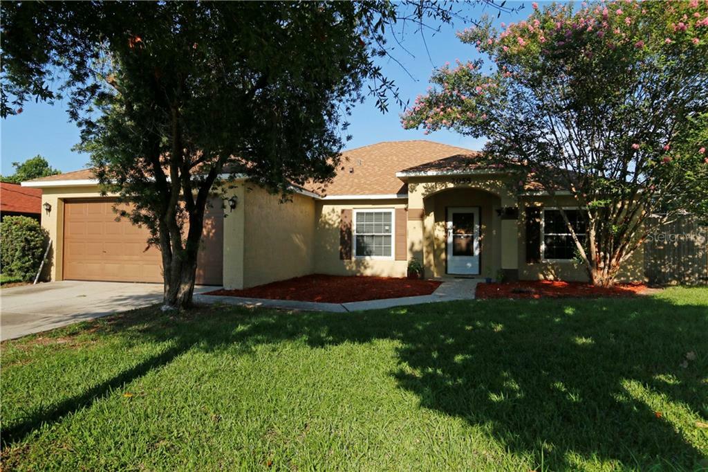 Property Photo:  2058 Greenview Drive  FL 32725 