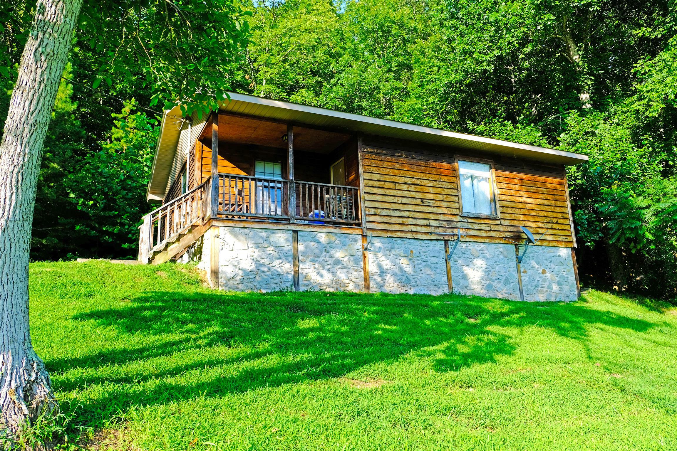 Property Photo:  9009 Highway 412 E  TN 37096 