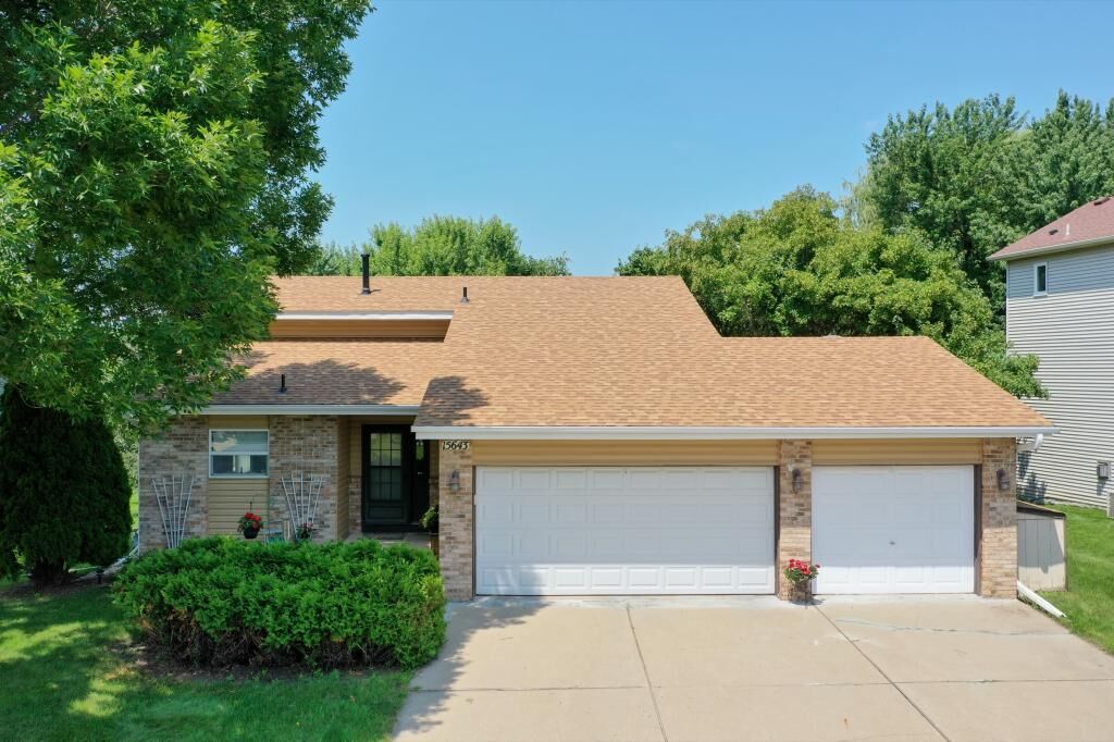 Property Photo: 15643 Cornell Trail MN 55068