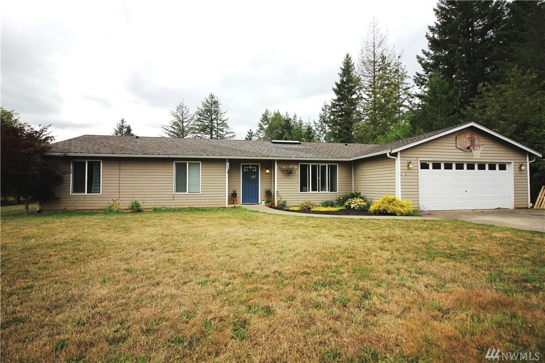 Property Photo:  617 Oppelt Rd B  WA 98532 