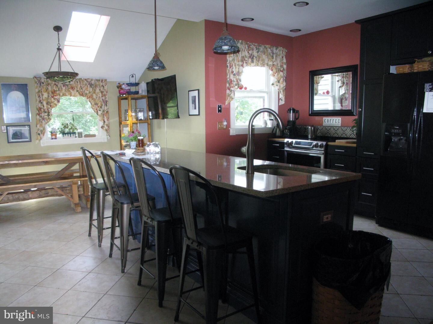 Property Photo:  637 W Central Avenue  NJ 08865 