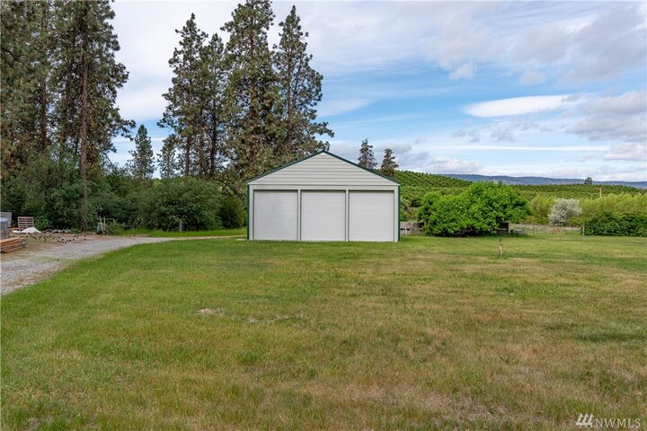 Property Photo:  275 Boyd Loop Rd  WA 98816 