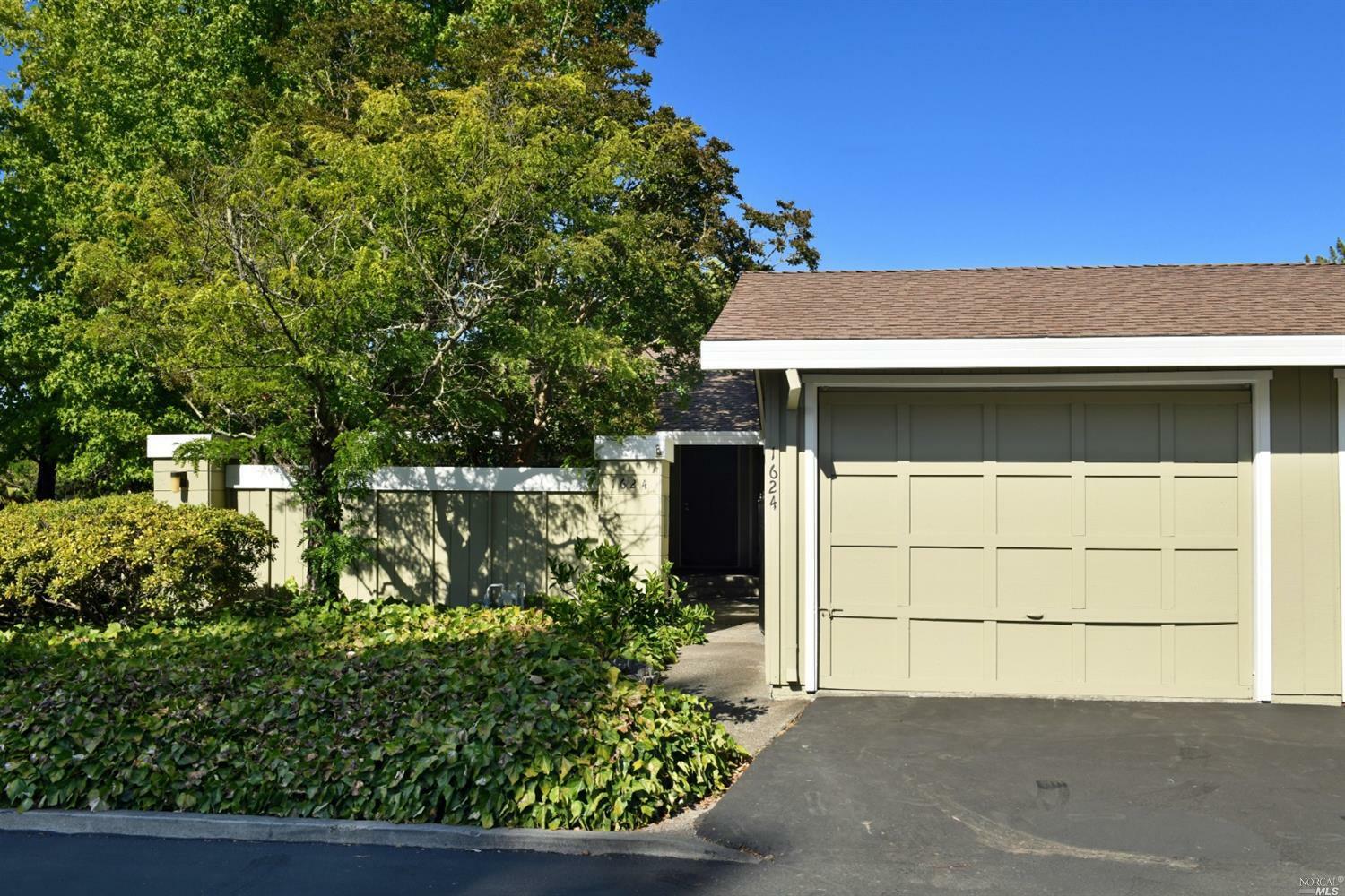 Property Photo:  1624 Arroyo Sierra Drive  CA 95405 