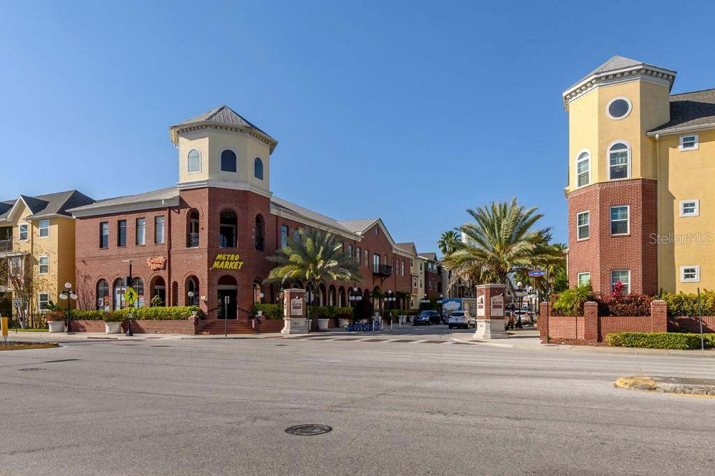 Property Photo: 1910 E Palm Avenue 9303 FL 33605