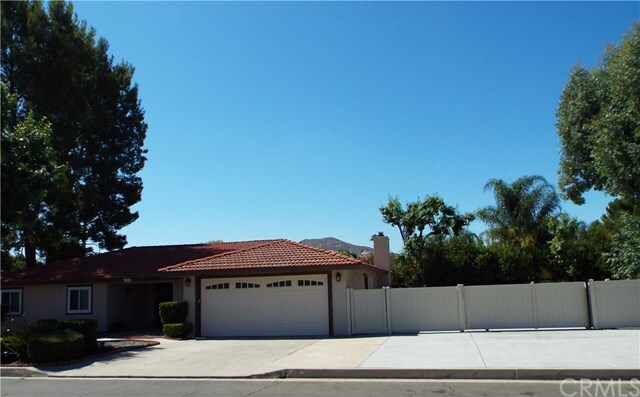 Property Photo:  23705 Canyon Lake Drive N  CA 92587 