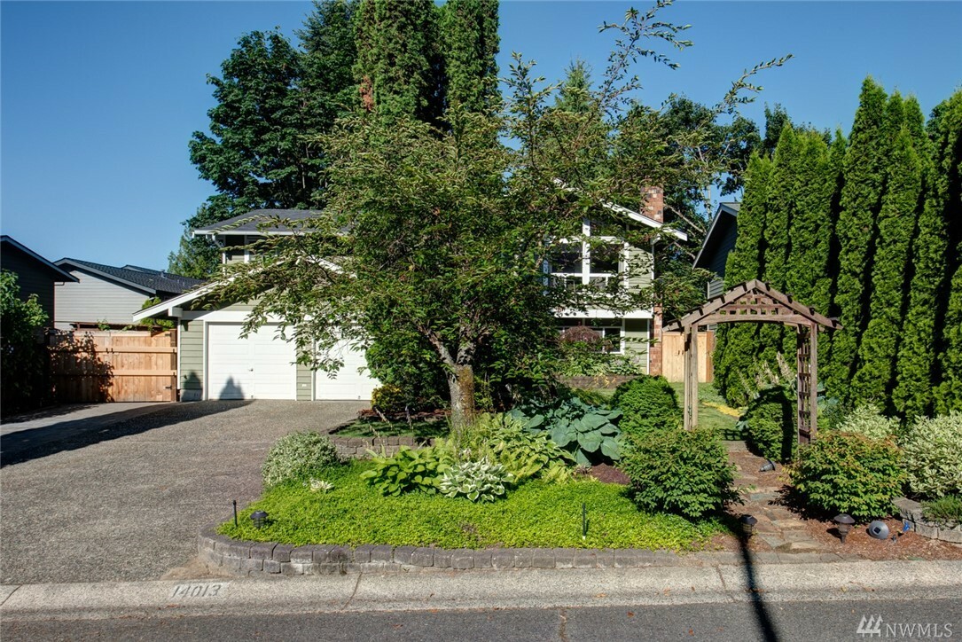 Property Photo:  14013 110th Place NE  WA 98034 