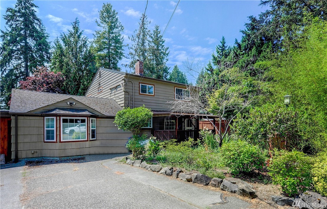 Property Photo: 2519 NE 135th St WA 98125