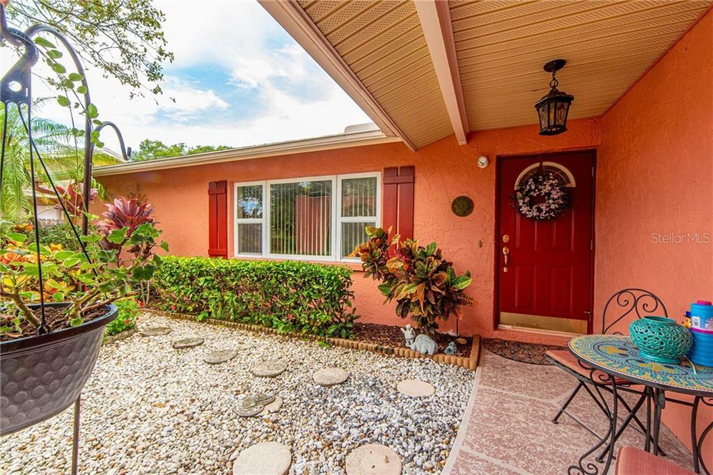 Property Photo:  6833 Circle Creek Drive N  FL 33781 