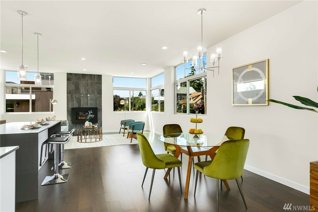 Property Photo:  2021 NW 60th St  WA 98107 