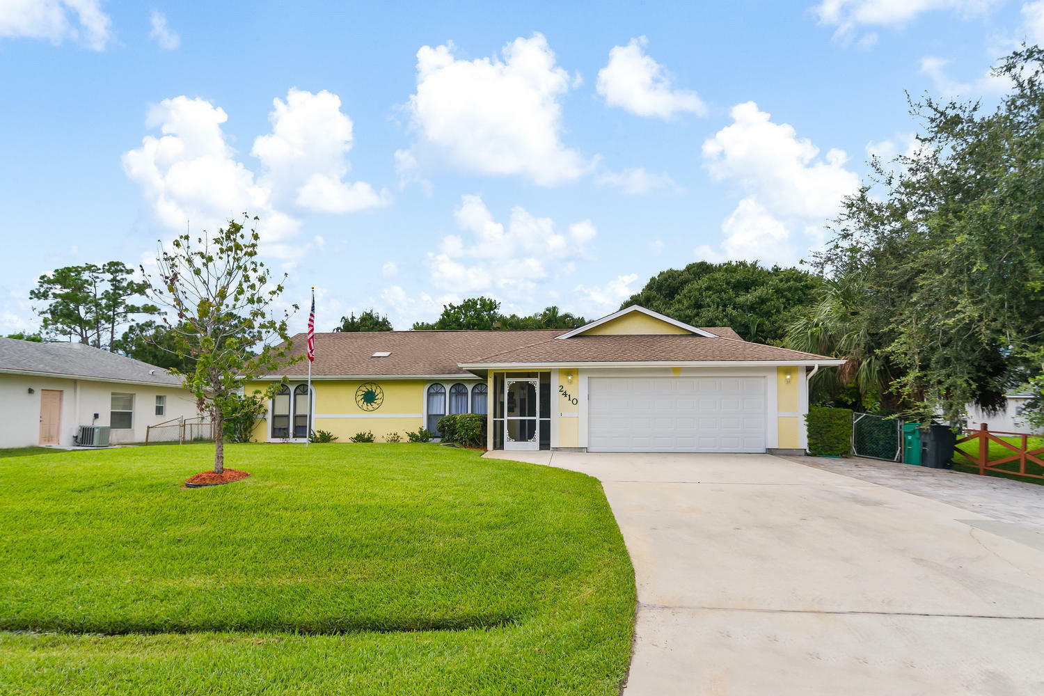 Property Photo:  2410 SW Avondale  FL 34984 