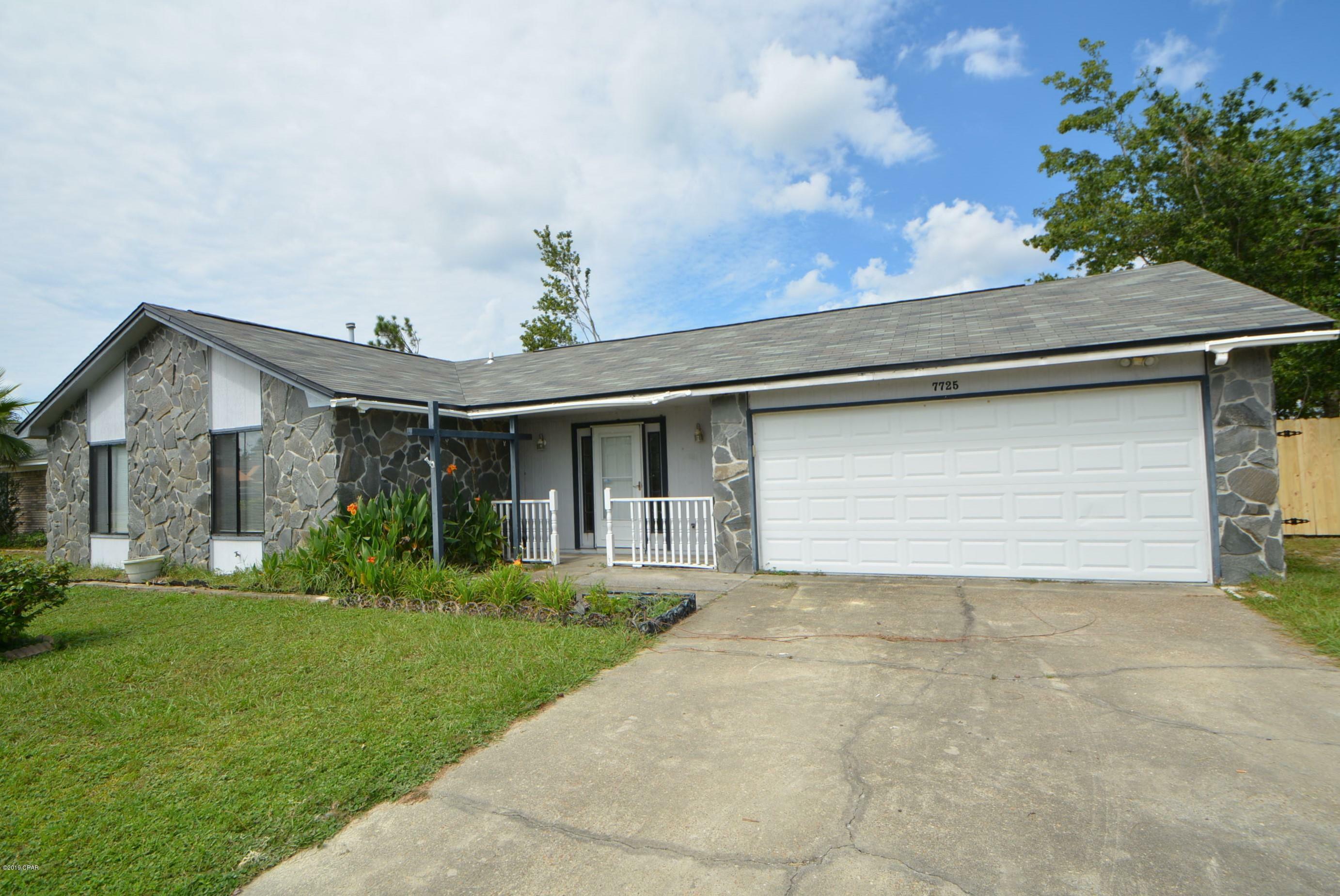 Property Photo: 7725 Betty Louise Drive FL 32404
