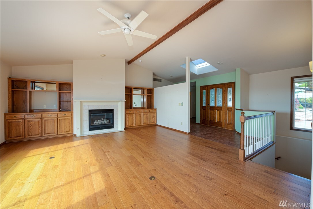 Property Photo:  2502 Highland Dr  WA 98221 