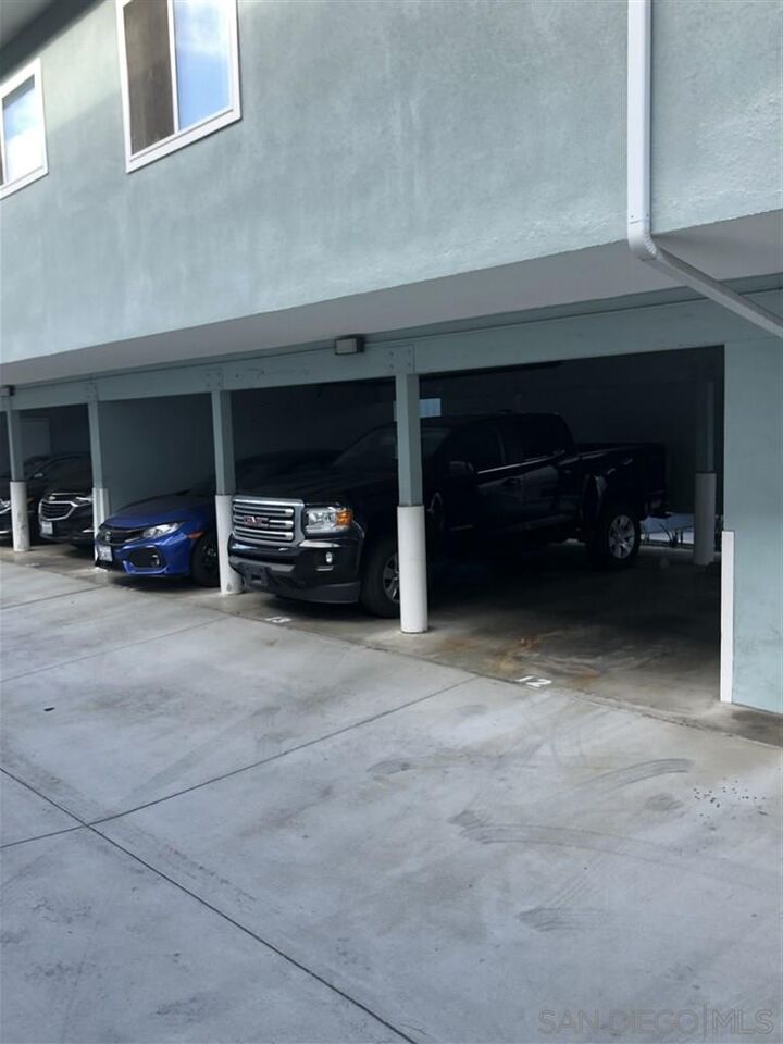 Property Photo: 2020 Diamond 13 CA 92109