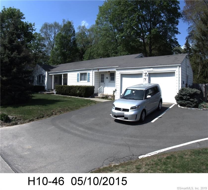 Property Photo:  502 White Plains Road  CT 06611 