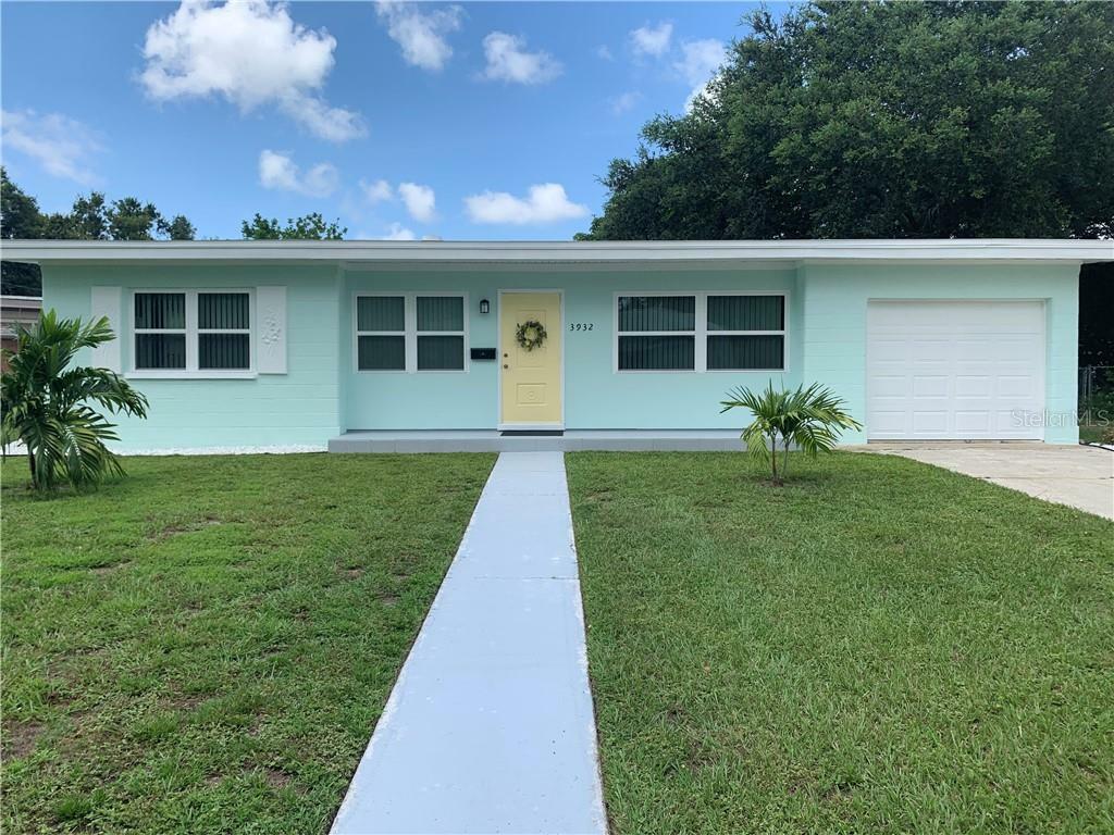 Property Photo: 3932 60th Street N FL 33709