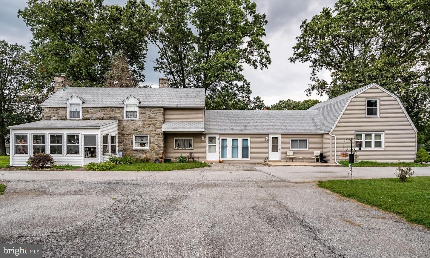 Property Photo: 1349 Phoenixville Pike PA 19380