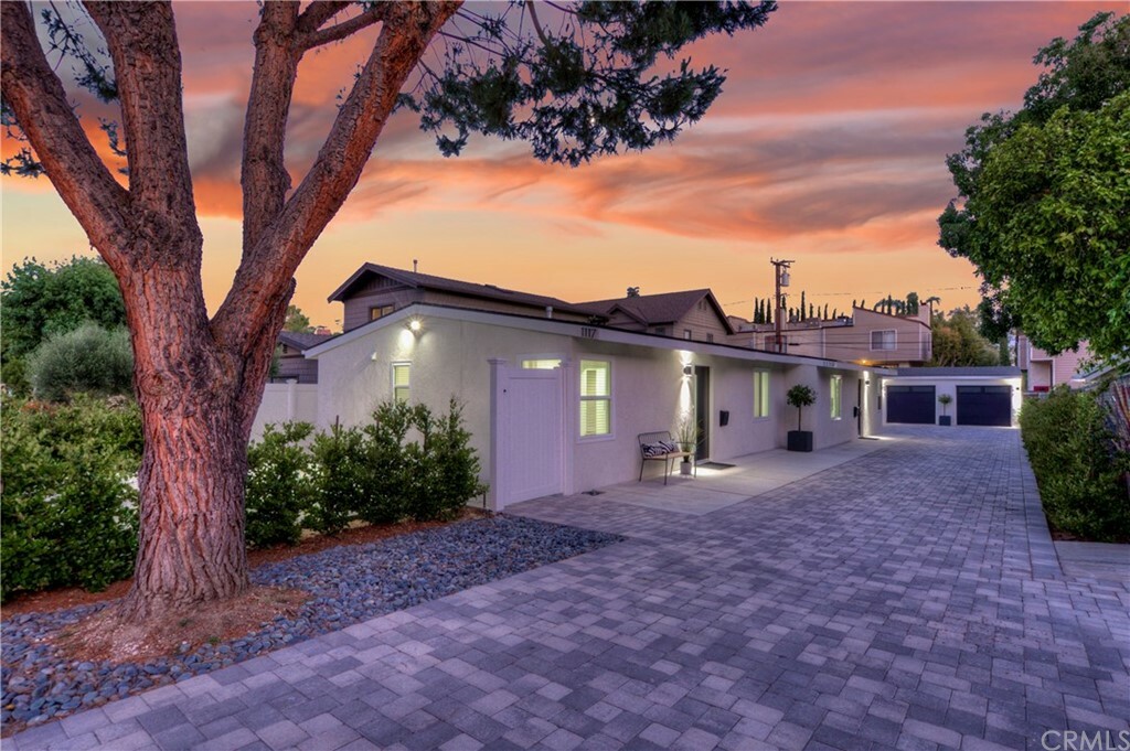 Property Photo:  1117 Grevelia Street  CA 91030 