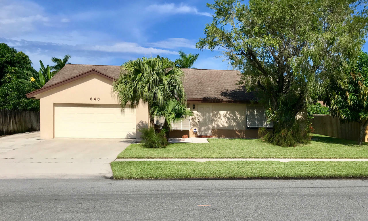 Property Photo:  640 NW 10th Court  FL 33426 